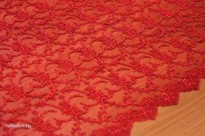 Ткань для занавесок с рисунком
 кружево декор цвет красный